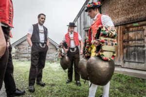 Lehmen; Potersalp, Appenzell, Schweiz, 22. Juni 2013 - Alpfahrt auf die Potersalp der Familie Reto Ruesch.