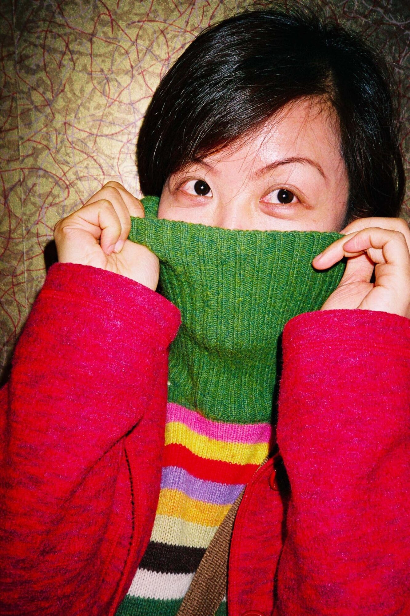 CHINA REPORTAGE IM MAERZ UND APRIL 2005

CHINESIN MIT ROLLKRAGENPULLOVER. BILD AUS CHINA FUER EINE AUSSTELLUNG IN ST. GALLEN

PHOTO BY DANIEL AMMANN