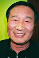 CHINA REPORTAGE IM MAERZ UND APRIL 2005

DIE DEZA, DIE UNI HSG ST. GALLEN UND CHINESISCHE VERTRETER BESPRECHEN BEI XINING IN CHINA DEN VERLAUF IRES GEMEINSAMES PROJEKTES. GOUVERNEUR VON XINING.

PHOTO BY DANIEL AMMANN