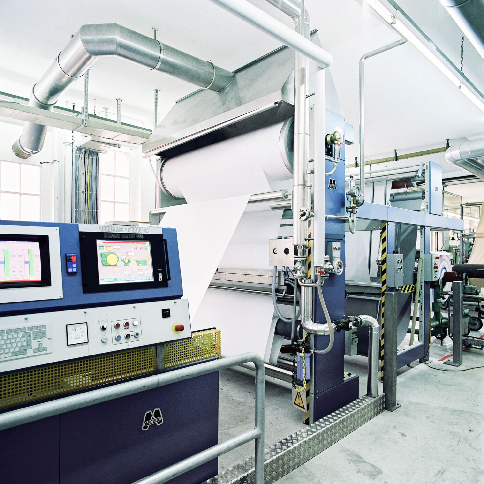 Bilder von Details aus der Herisauer Textilveredelungs Fabrikation Cilander am 11. Oktober 2002. 


Photo by Daniel Ammann