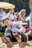 Oberbuehl, Huttwil, Bern, Schweiz, 8. Mai 2011 - Frauenschwingen in Oberbuehl.