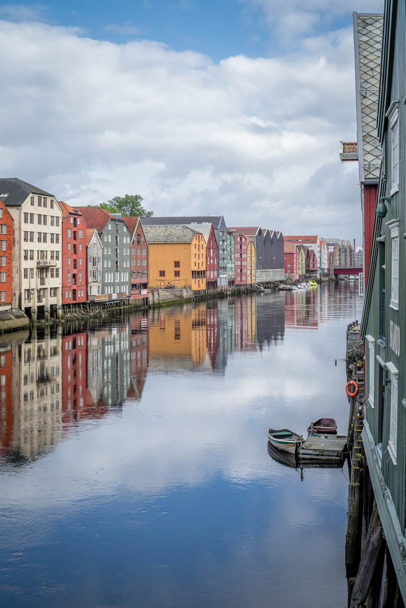 Trondheim, Norwegen, 28. August 2013 - Stadtrundfahrt mit dem Velo in Trondheim, Reise mit der Midnatsol auf die Hurtigruten.