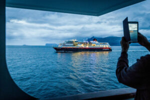 Trollfjord, Norwegen, 30. August 2013 - Schwester Schiff MS Trollfjord, Reise mit der Midnatsol auf die Hurtigruten.