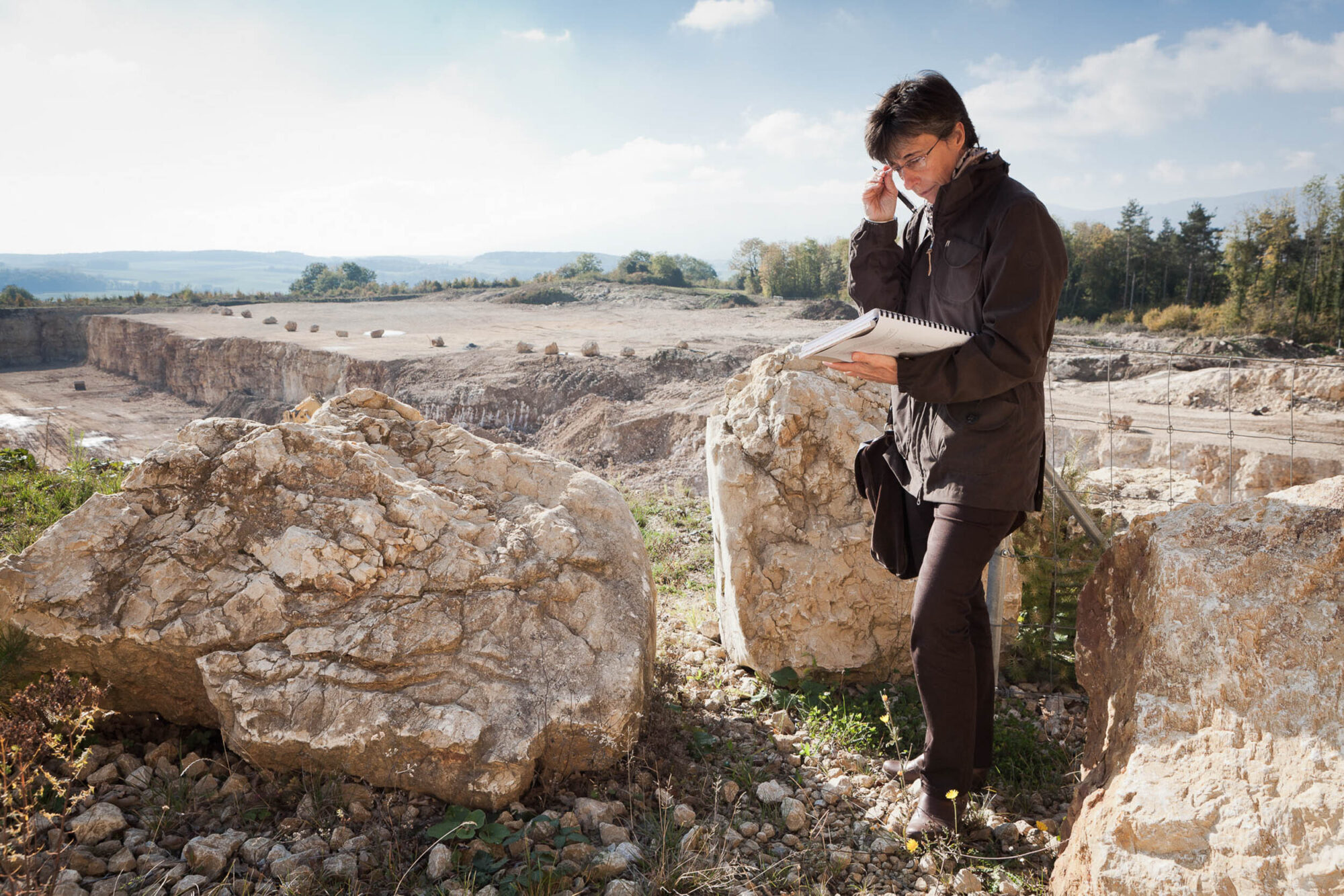 Nicole Pousaz. Kantonsarchaeologin bei den Ausgrabungen der Kelten auf dem Mormont