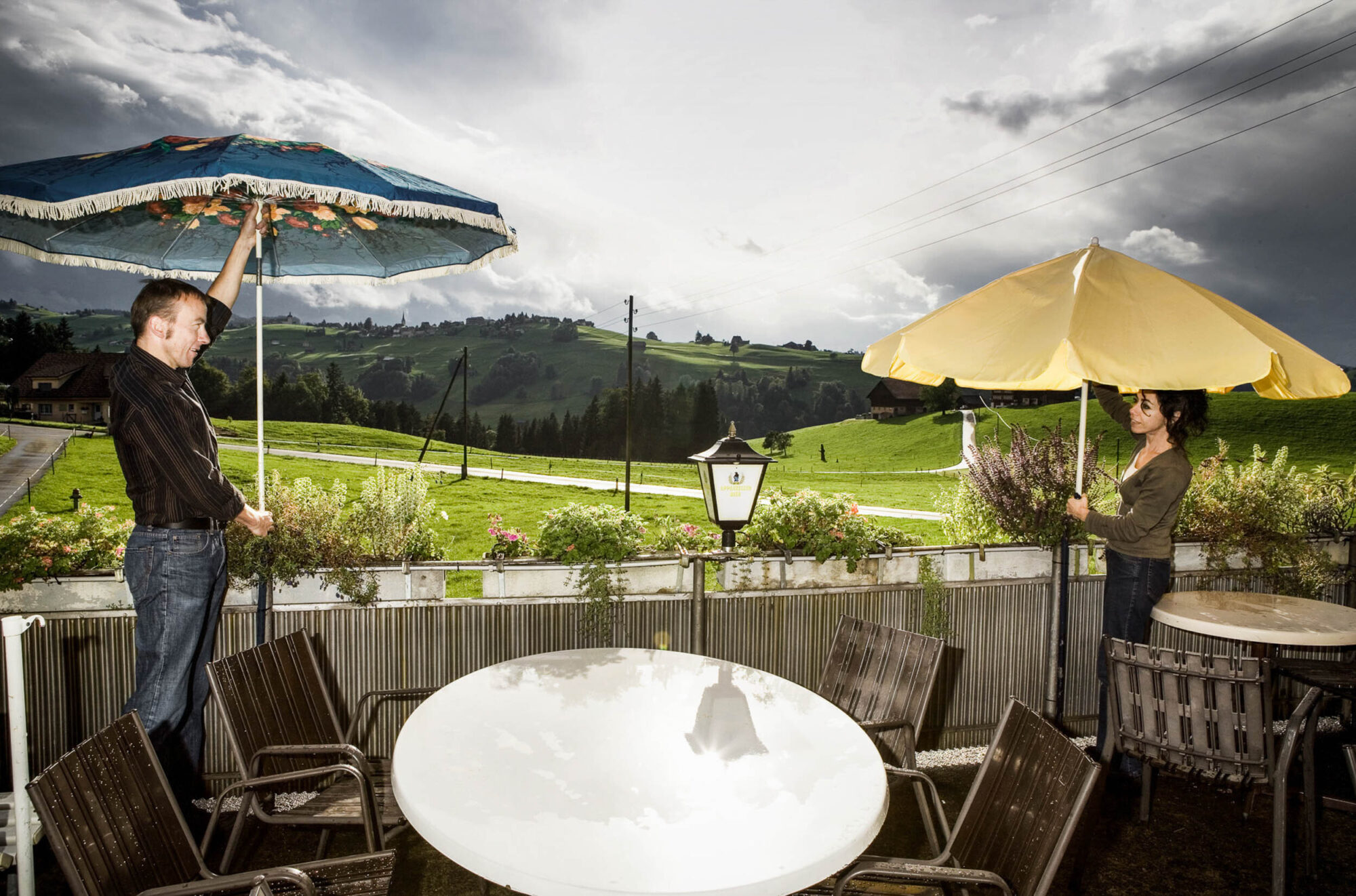 Baechli, Neckertal, St. Gallen, Schweiz, 4. November 2007 - Rosmarie Schaub und Emil Mueller fuehren ein gastliches Haus. Das Gasthaus Frohheim liegt inmitten einer offenen Huegellandschaft.

Photo by Daniel Ammann
