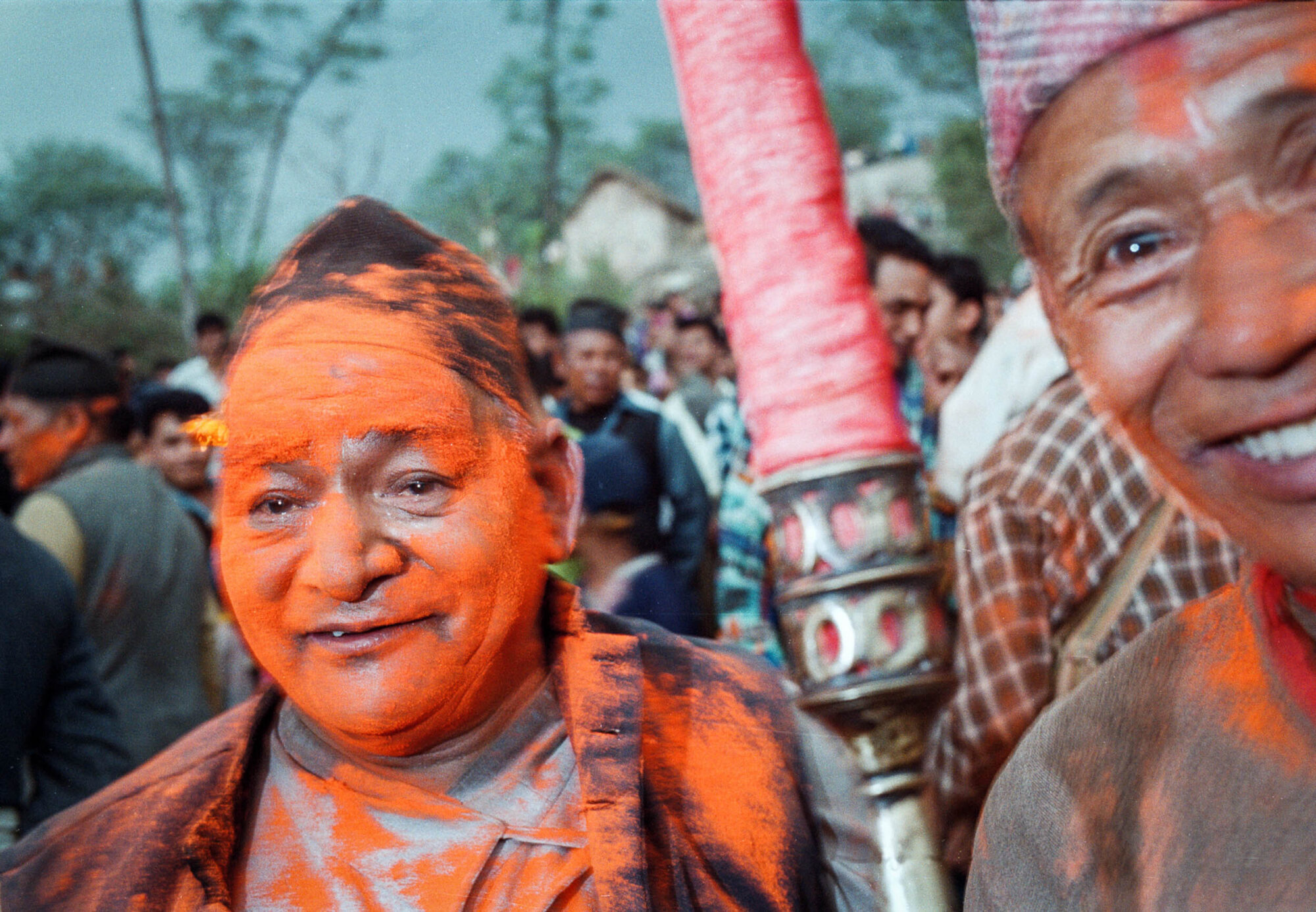 IN THIMI, EINEM KLEINEN DORF IN DER NAEHE KATHMANDUS, FEIER DEI EINHEIMISCHEN EIN FARBENFROHES NEUJAHR.

da/ Photo by Daniel Ammann
