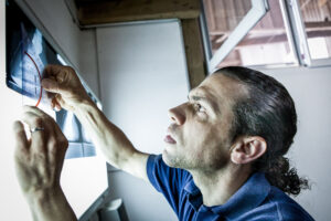 Heldswil, Frauenfeld, Thurgau, Schweiz, 6. August 2010 - Stefan Wehrli, Hufschmied.