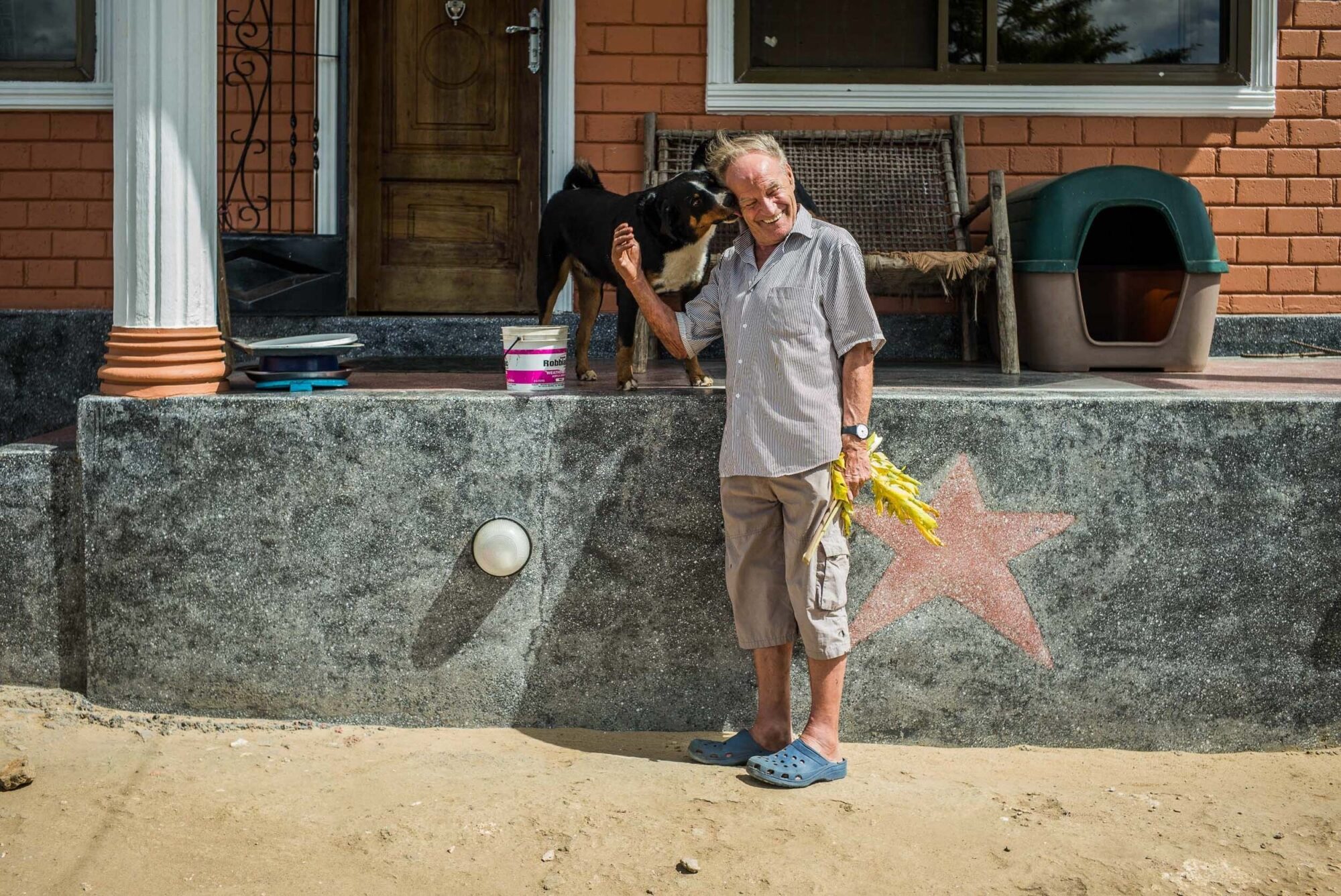 Tansania, 10. Juli 2014  - Reportage in Tansania und Suedafrika mit Werner Spitteler ueber Malaria, Artemisia Annua, Moringa und Mineralien.
