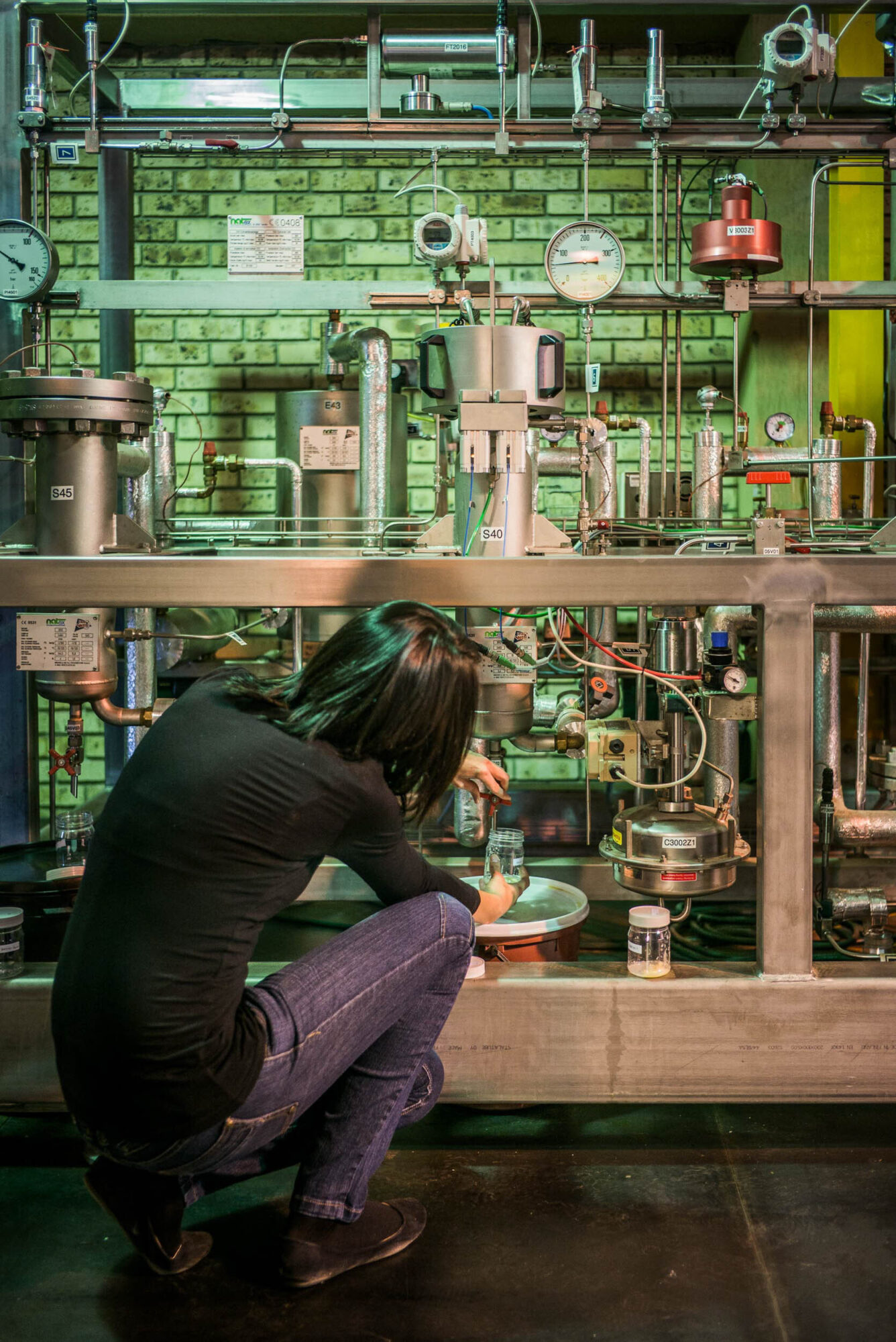 Potschefstroome, Sued Afrika, 1. Juli 2014  - Natasa Taseski und AL. J. Grobler in der University Northwest. Reportage in Suedafrika mit Werner Spitteler ueber Malaria, Artemisia Annua, Moringa und Mineralien.
