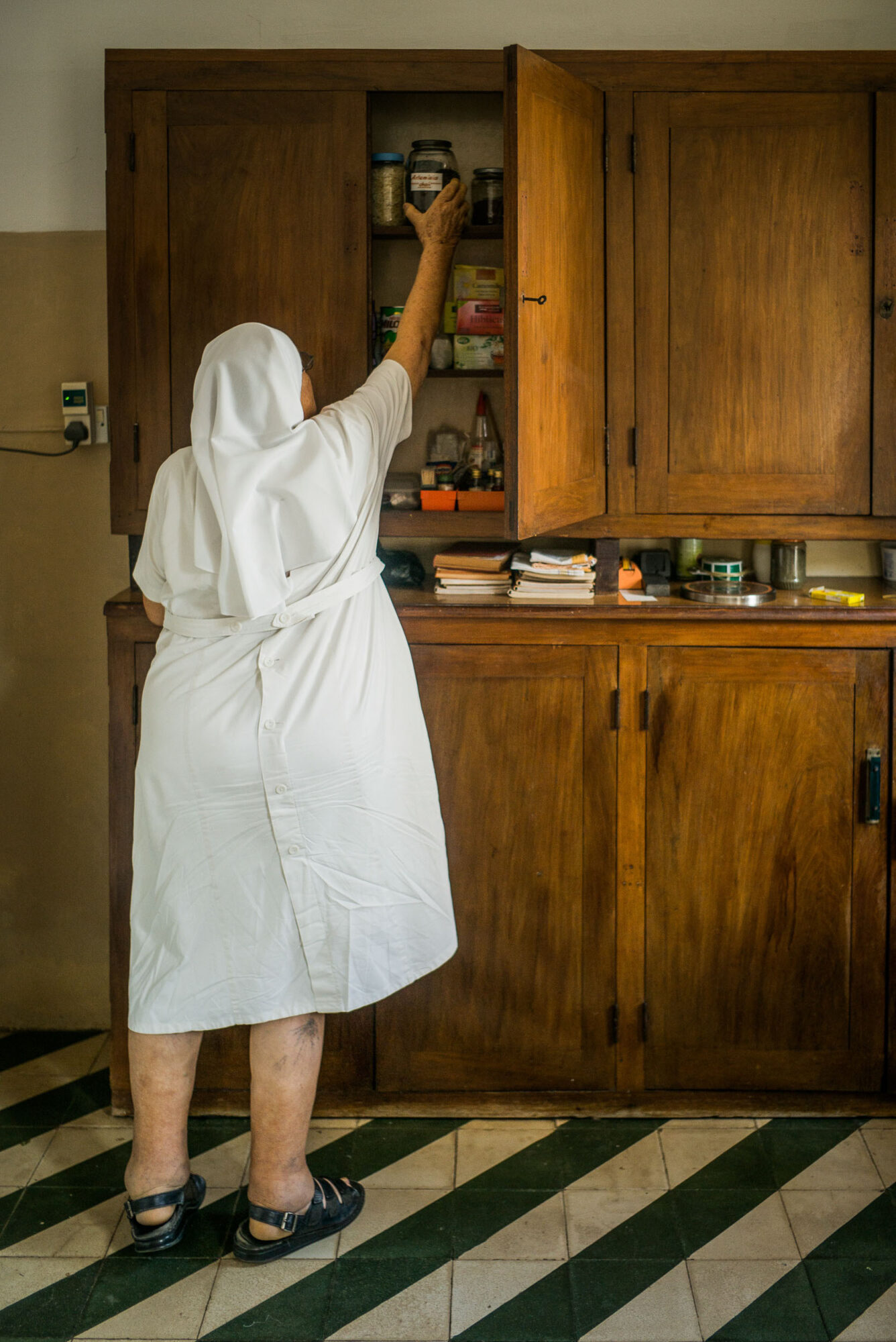 Dar Es Salaam, Tansania, 5. Juli 2014  - Josefata Scheuermann, Baldegger Schwester. Reportage in Tansania mit Werner Spitteler ueber Malaria, Artemisia Annua, Moringa und Mineralien.