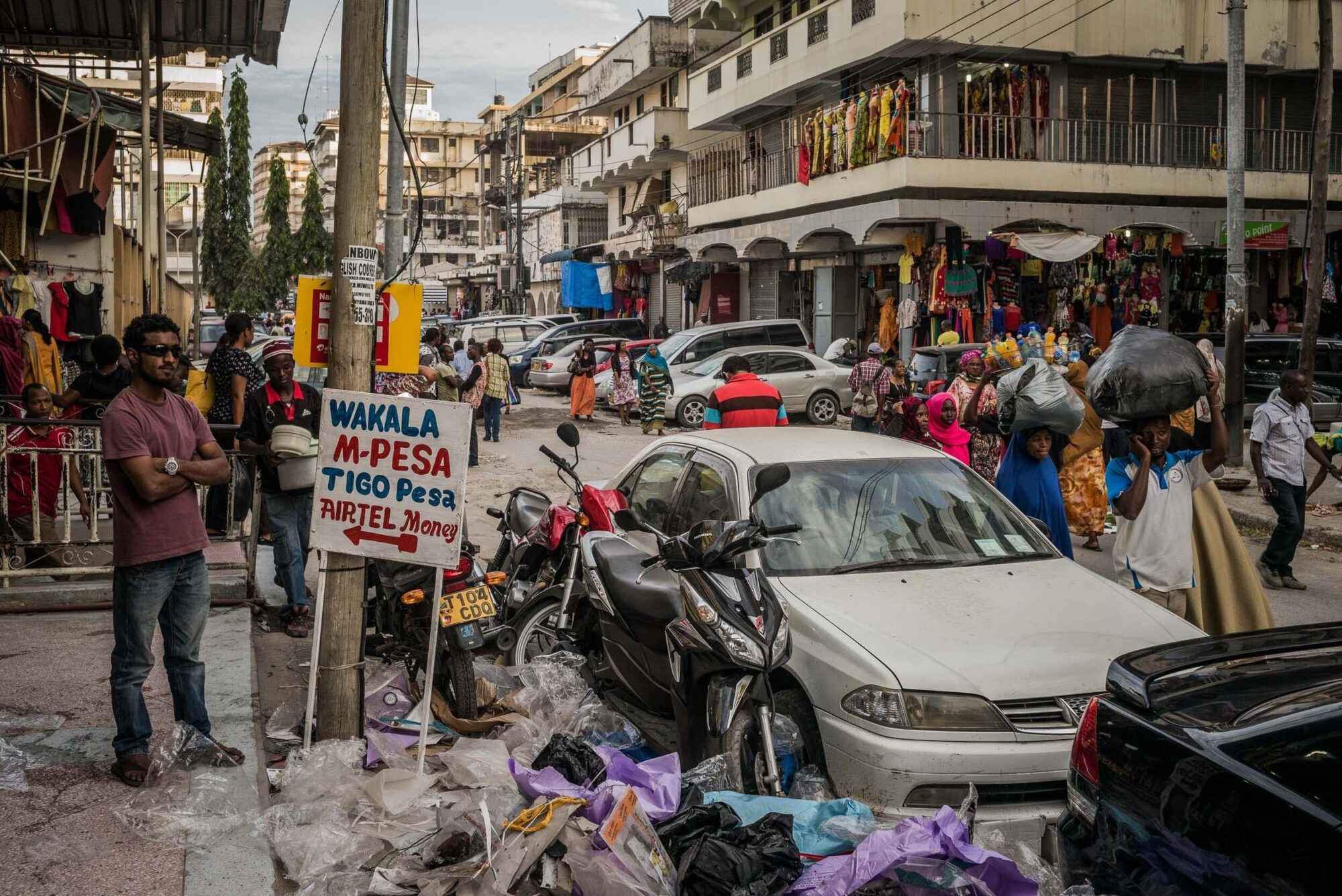 Dar Es Salaam, Tansania, 22. Juli 2014  - .Grab von  Yohani Kinyala Lauwo, Reportage in Tansania und Sansibar mit Werner Spitteler ueber Malaria, Artemisia Annua, Moringa und Mineralien.