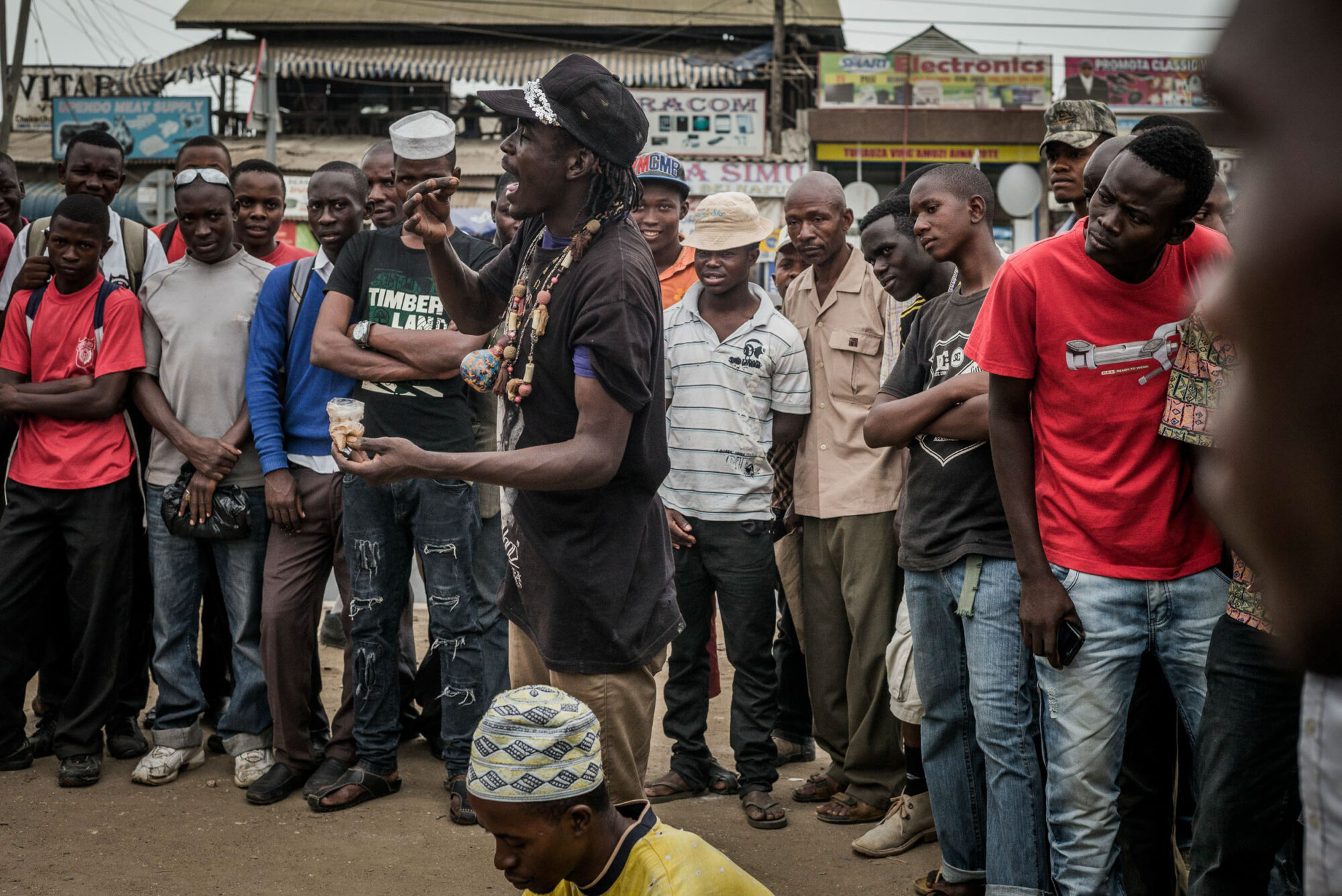 Dar Es Salaam, Tansania, 23. Juli 2014 - Reportage in Tansania und Sansibar mit Werner Spitteler ueber Malaria, Artemisia Annua, Moringa und Mineralien.