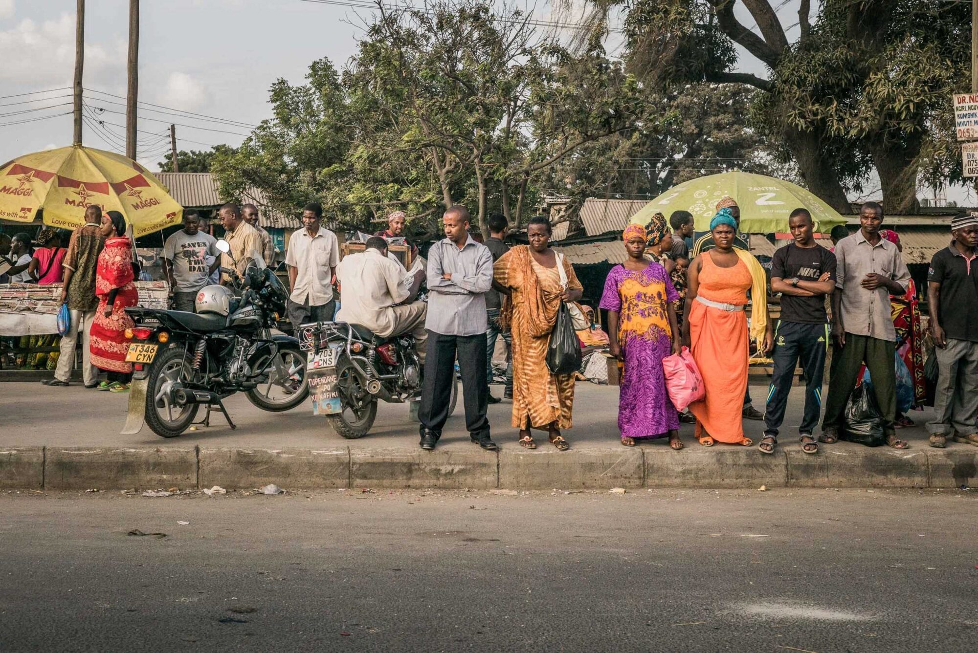 Dar Es Salaam, Tansania, 24. Juli 2014 - Flug von Dar Es Salaam nach Zuerich, Reportage in Tansania und Sansibar mit Werner Spitteler ueber Malaria, Artemisia Annua, Moringa und Mineralien.