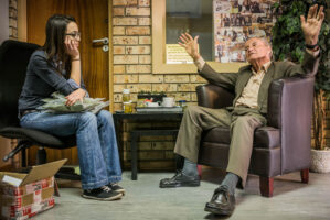 Potschefstroome, Sued Afrika, 1. Juli 2014  - Natasa Taseski und AL. J. Grobler in der University Northwest. Reportage in Suedafrika mit Werner Spitteler ueber Malaria, Artemisia Annua, Moringa und Mineralien.