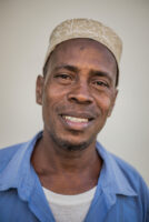 Sansibar, Tansania, 13. Juli 2014  - Dr. Hamza Mwalim, Arzt in Jambiani. Reportage in Tansania und Sansibar mit Werner Spitteler ueber Malaria, Artemisia Annua, Moringa und Mineralien.