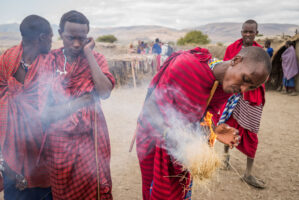 Dar Es Salaam, Tansania, 18. Juli 2014  - Massai Dorf. Reportage in Tansania und Sansibar mit Werner Spitteler ueber Malaria, Artemisia Annua, Moringa und Mineralien.