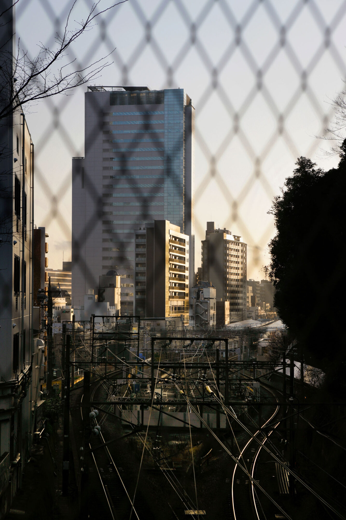 Tokio, Japan, 15. Februar 2009 - Tokio, Hauptstadt von Japan. Urbane Architektur.

Photo by Daniel Ammann