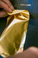 GENF, SCHWEIZ, 25. JANUAR 2007 - PALAIS DES NATION, UNO SITZ IN GENF. THOMAS A. HORNISBERGER, CHEF BUCHBINDER DER VEREINTEN NATIONEN AN DER ARBEIT.

FOTO BY DANIEL AMMANN